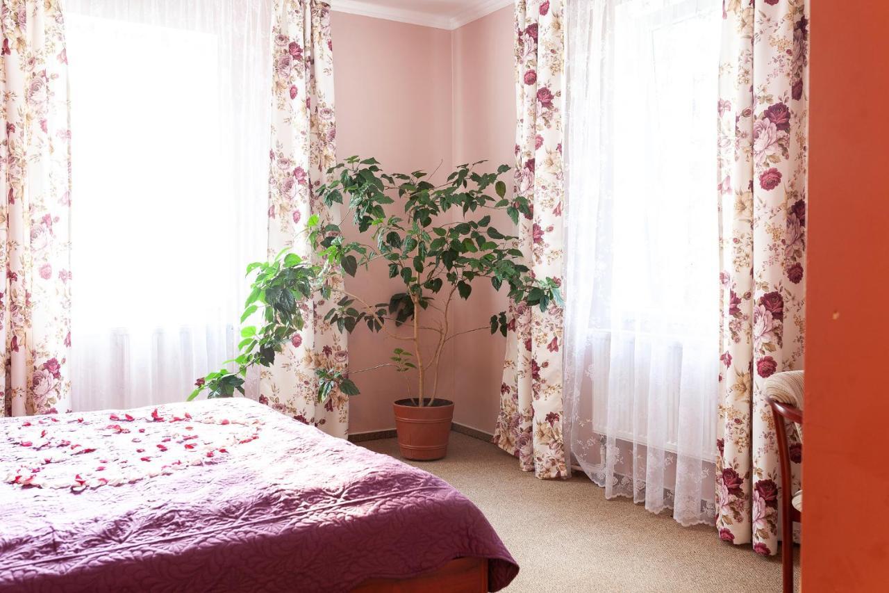 Gostinitsa "Elen" Hotel Shchuchyn Ngoại thất bức ảnh